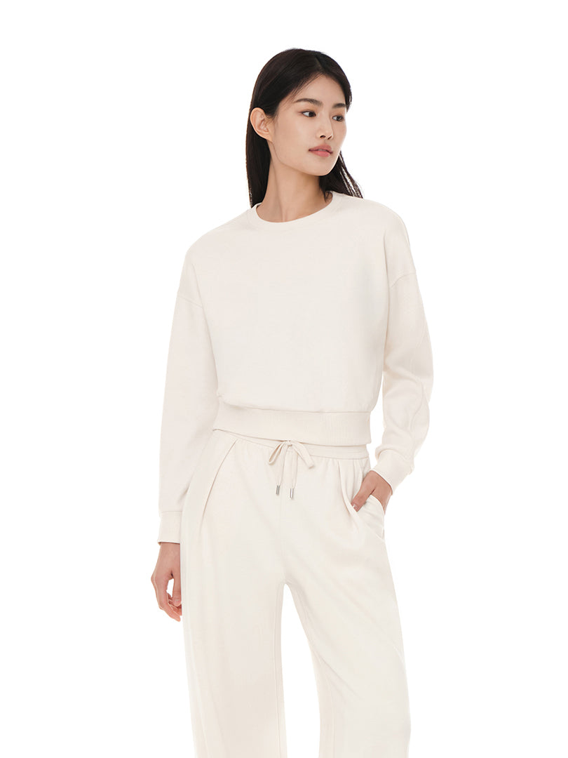 ÉÉ WOMEN SWEATSHIRTS ベージュ 長袖 クロップド トレーナー 【公式通販】