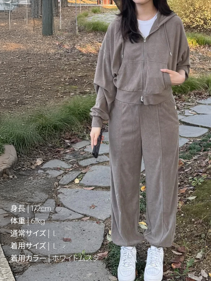 Dream Comfort セットアップ（クロップフーディジップアップ + ジョガーパンツ) - andar JAPAN