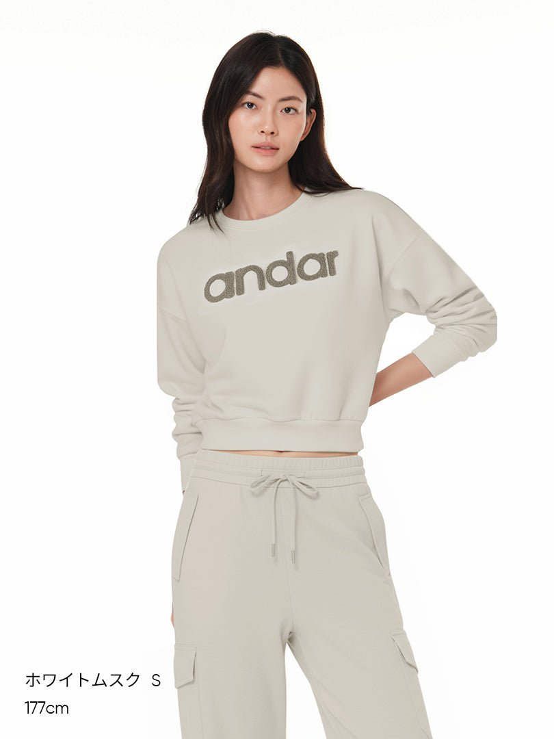 シグネチャーロゴ Airy Fit 裏起毛 クロップド丈 スウェット - andar JAPAN