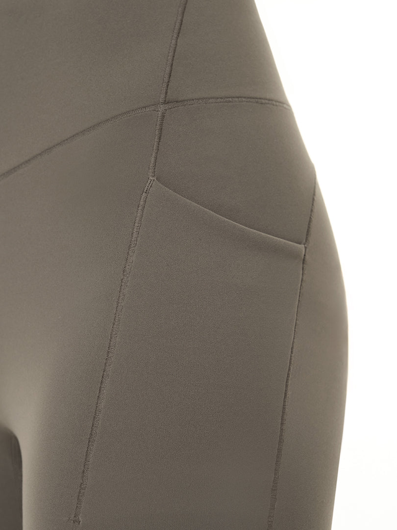 Airywin 裏起毛 ポケット シャロンフレアレギンス - andar JAPAN