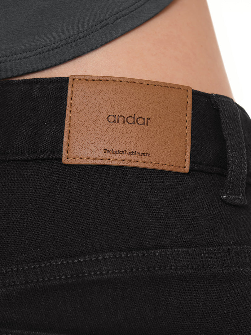 airdenim ストレートフィット ブラックジーンズ