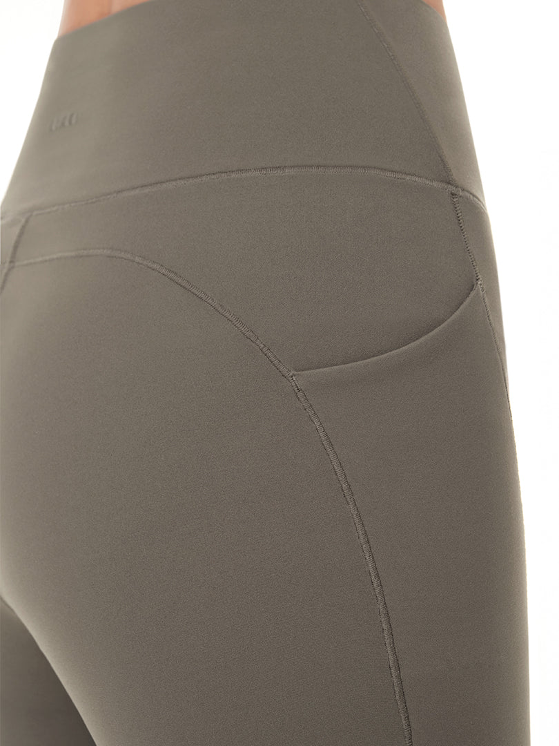 Airywin 裏起毛 ポケット シャロンフレアレギンス - andar JAPAN