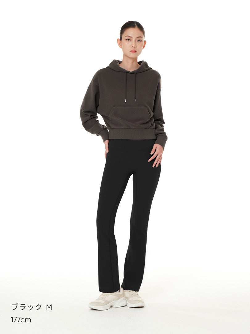 [SET] シーンレスセットアップ  (Airywin 裏起毛シャロンフレアレギンス+NEW Airy Fit スタンダードフィット Tシャツ (長袖)) - andar JAPAN