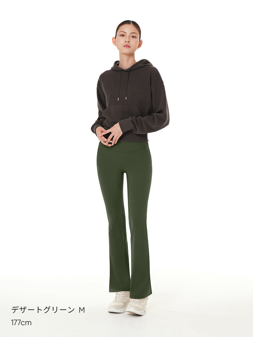 [SET] シーンレスセットアップ  (Airywin 裏起毛シャロンフレアレギンス+NEW Airy Fit スタンダードフィット Tシャツ (長袖))