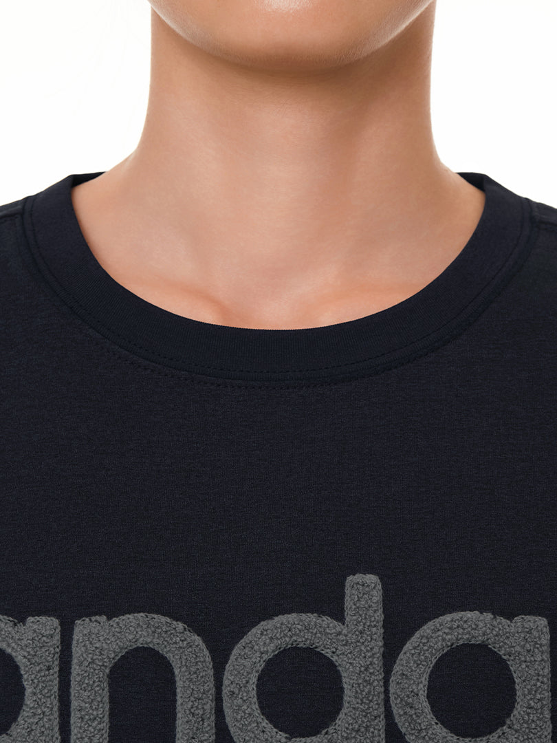 シグネチャーロゴ Airy Fit 裏起毛 クロップド丈 スウェット - andar JAPAN