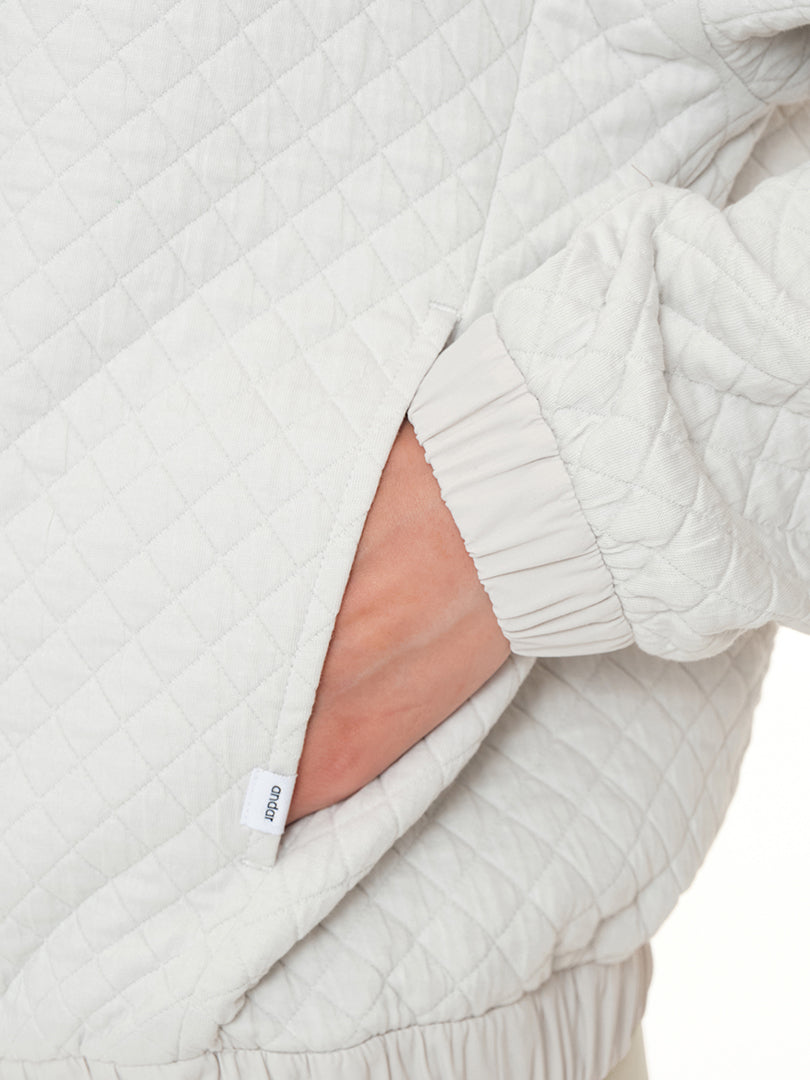 キルティング クロップド フーディプルオーバー - andar JAPAN