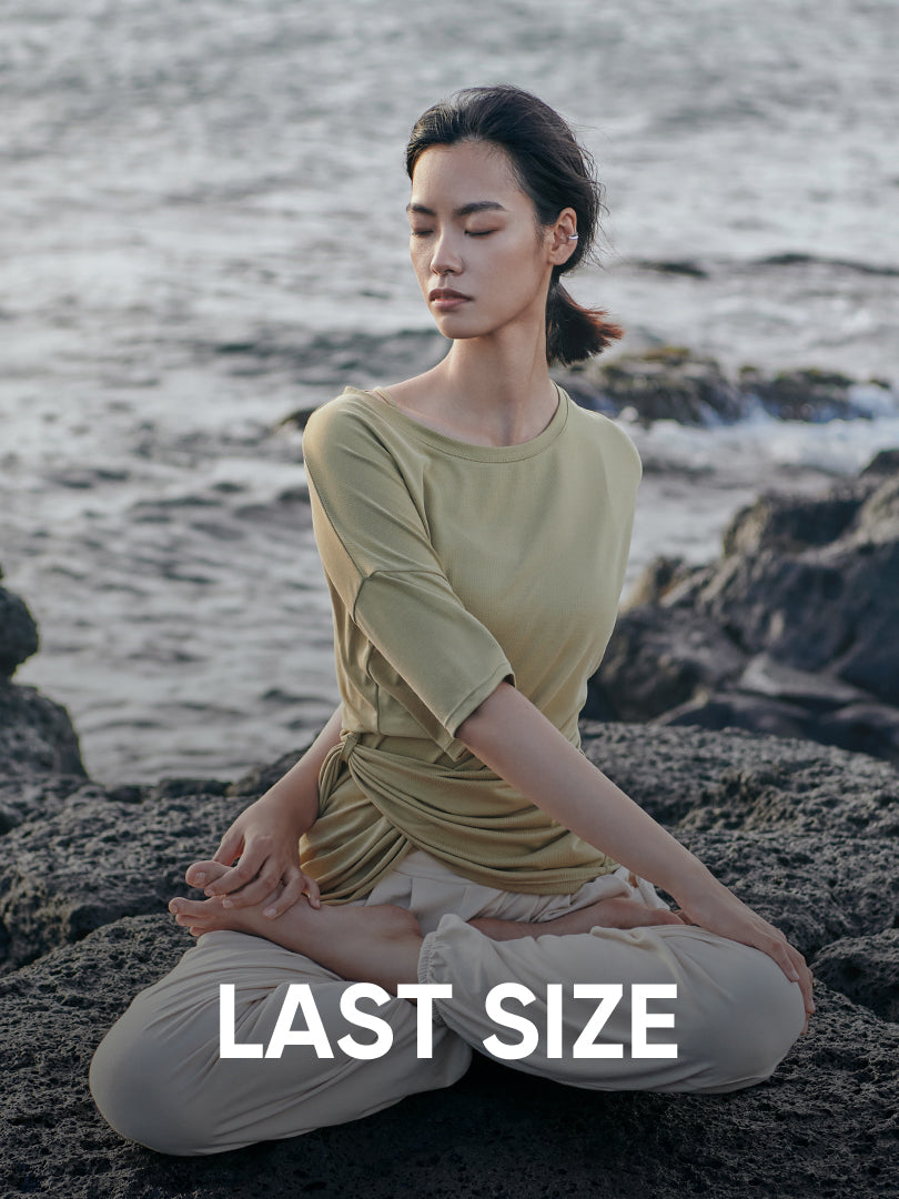 [LAST SIZE] ヴェーダ ヨギーニ トップス (半袖) - andar JAPAN