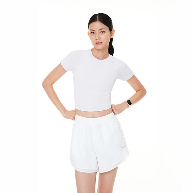 クロップド丈 半袖Tシャツ ホワイト featherymotion クロップドTシャツ (半袖) – andar JAPAN