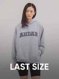 [LAST SIZE] シグネチャー ロゴ オーバーフィット パーカー - andar JAPAN