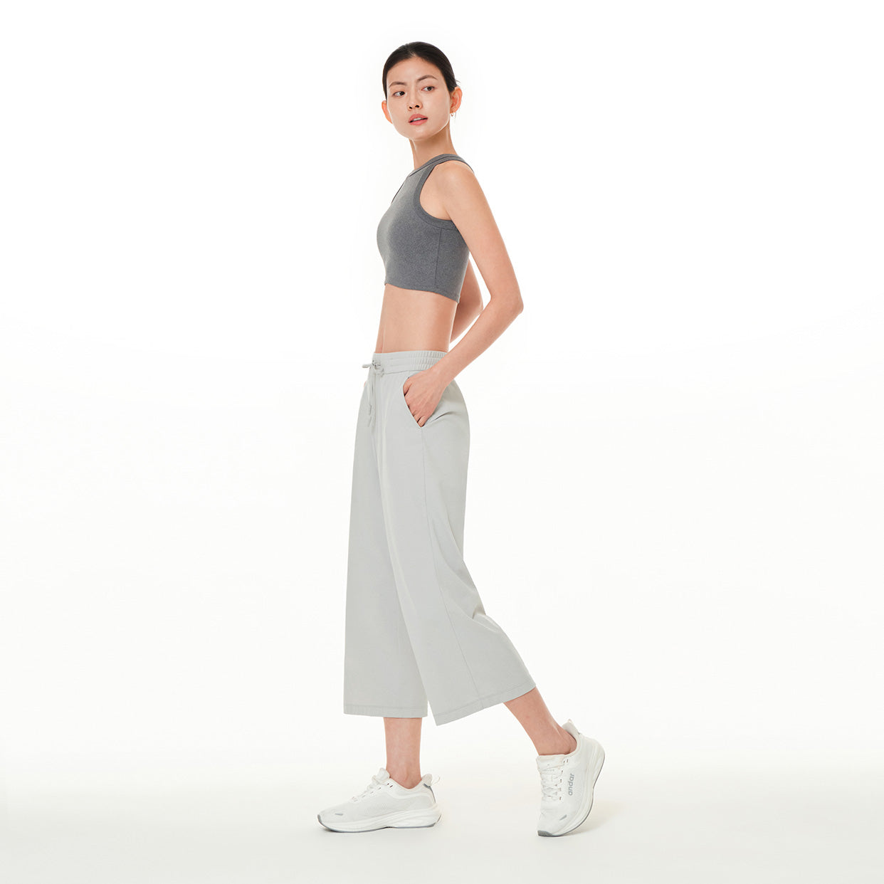 airyfit ワイド クロップドパンツ