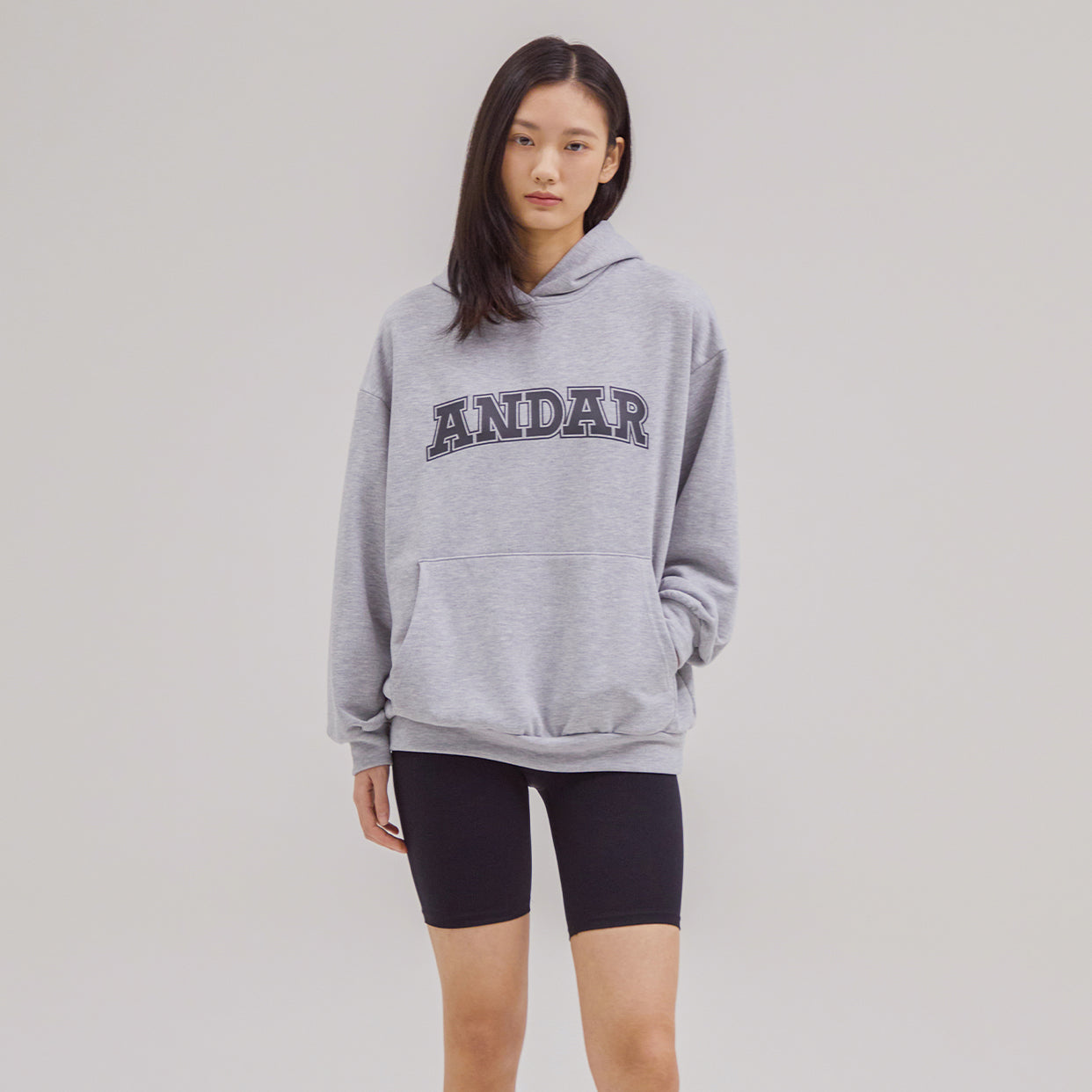 シグネチャー ロゴ オーバーフィットパーカー - andar JAPAN