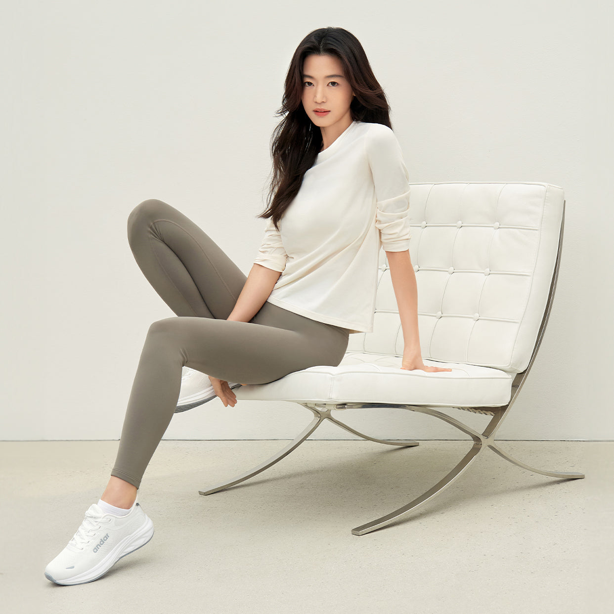 NEW airyfit スタンダードフィットTシャツ (長袖) - andar JAPAN