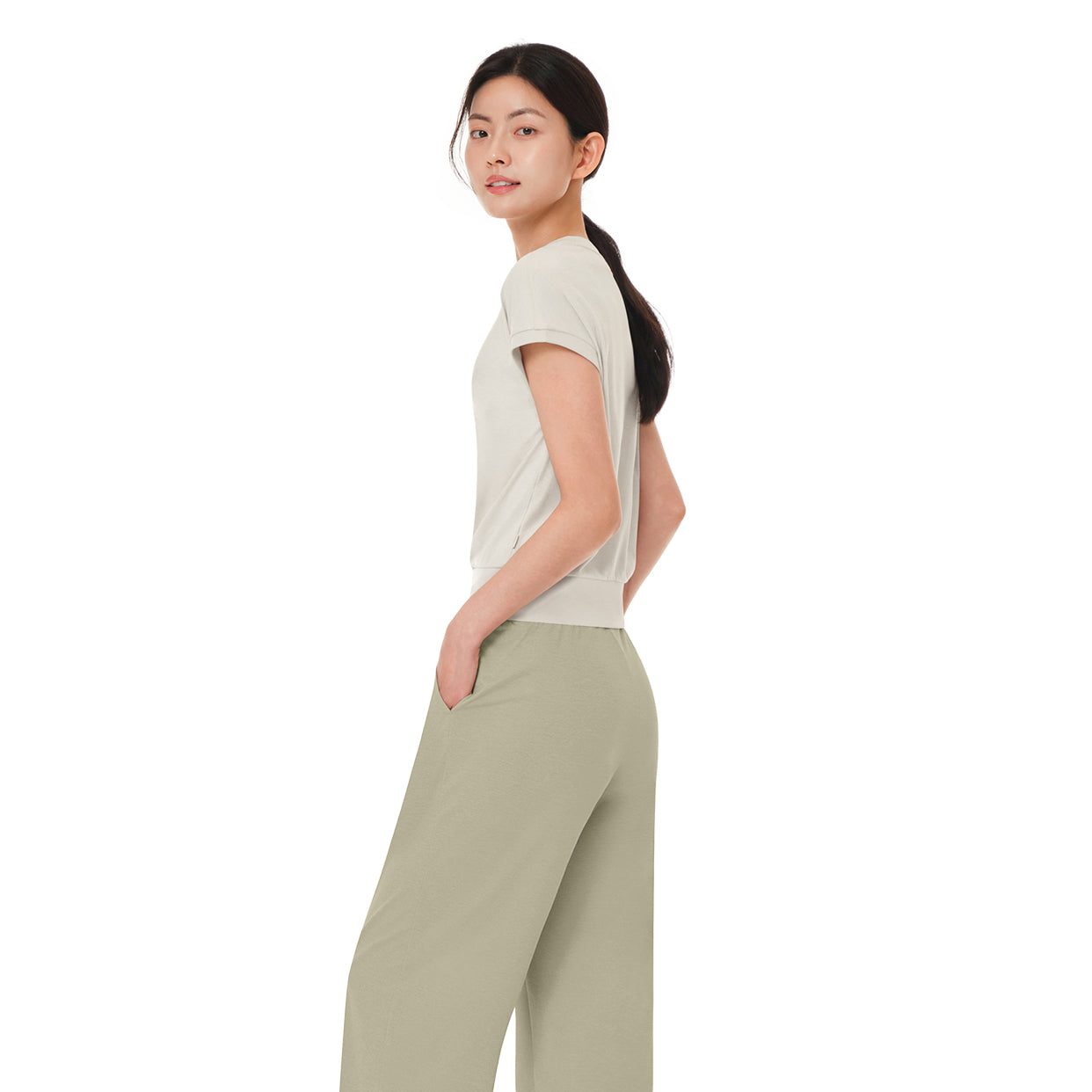 airyfit トップス (半袖)