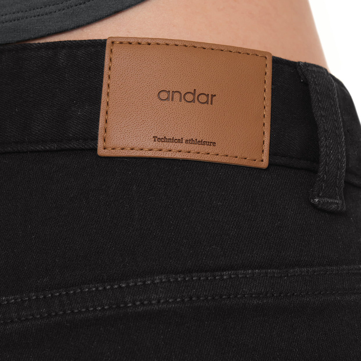 airdenim ストレートフィット ブラックデニム – andar JAPAN