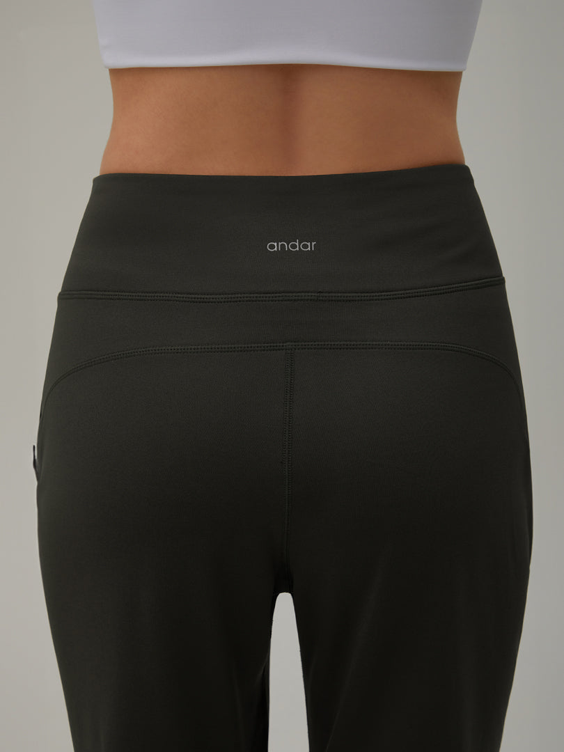 [SET] ゆったり裏起毛トレーニングセット (Airy Fit ピーチ起毛 スリムフィットT(長袖)+Airmooth 裏起毛 ジョガーフィット レギンス) - andar JAPAN