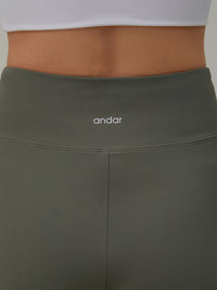 Airywin セミワイドレギンス - andar JAPAN