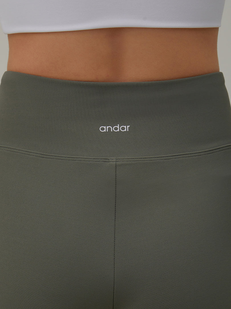 Airywin セミワイドレギンス - andar JAPAN