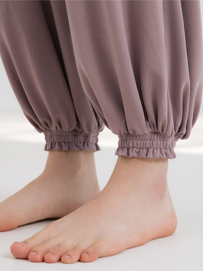 アーサナ ヨギーニ パンツ - andar JAPAN