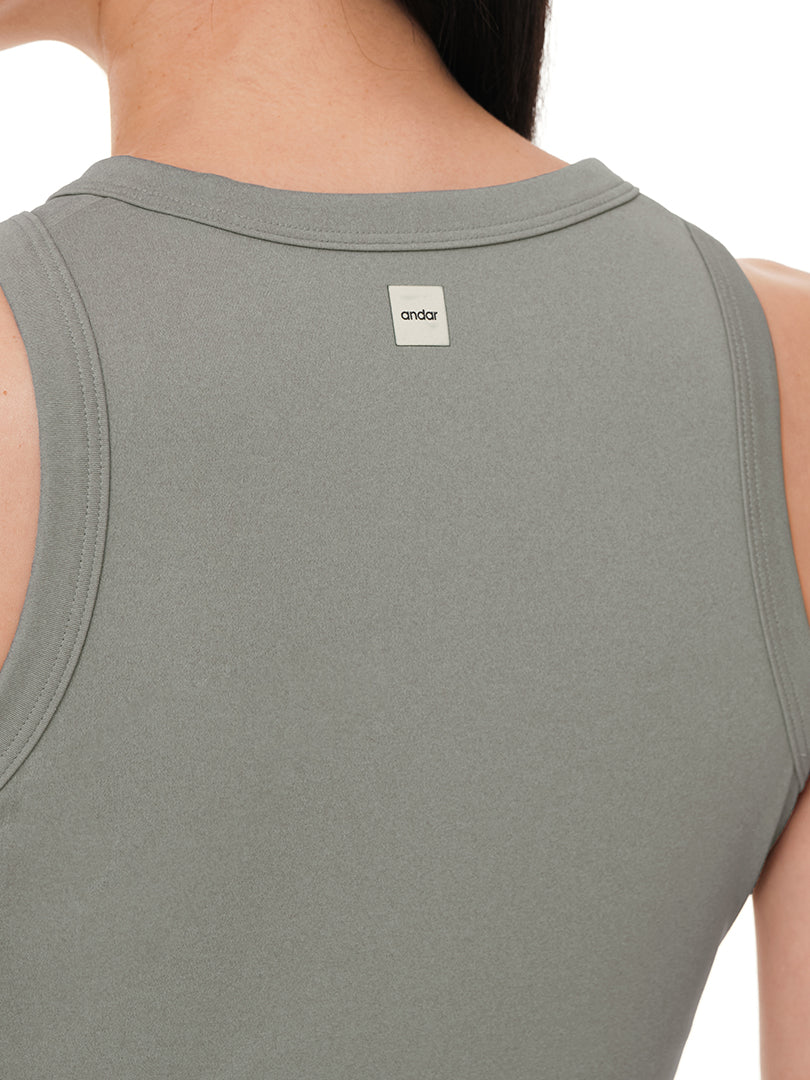 コンフィニティ メランジ クロップド スポーツブラ - andar JAPAN