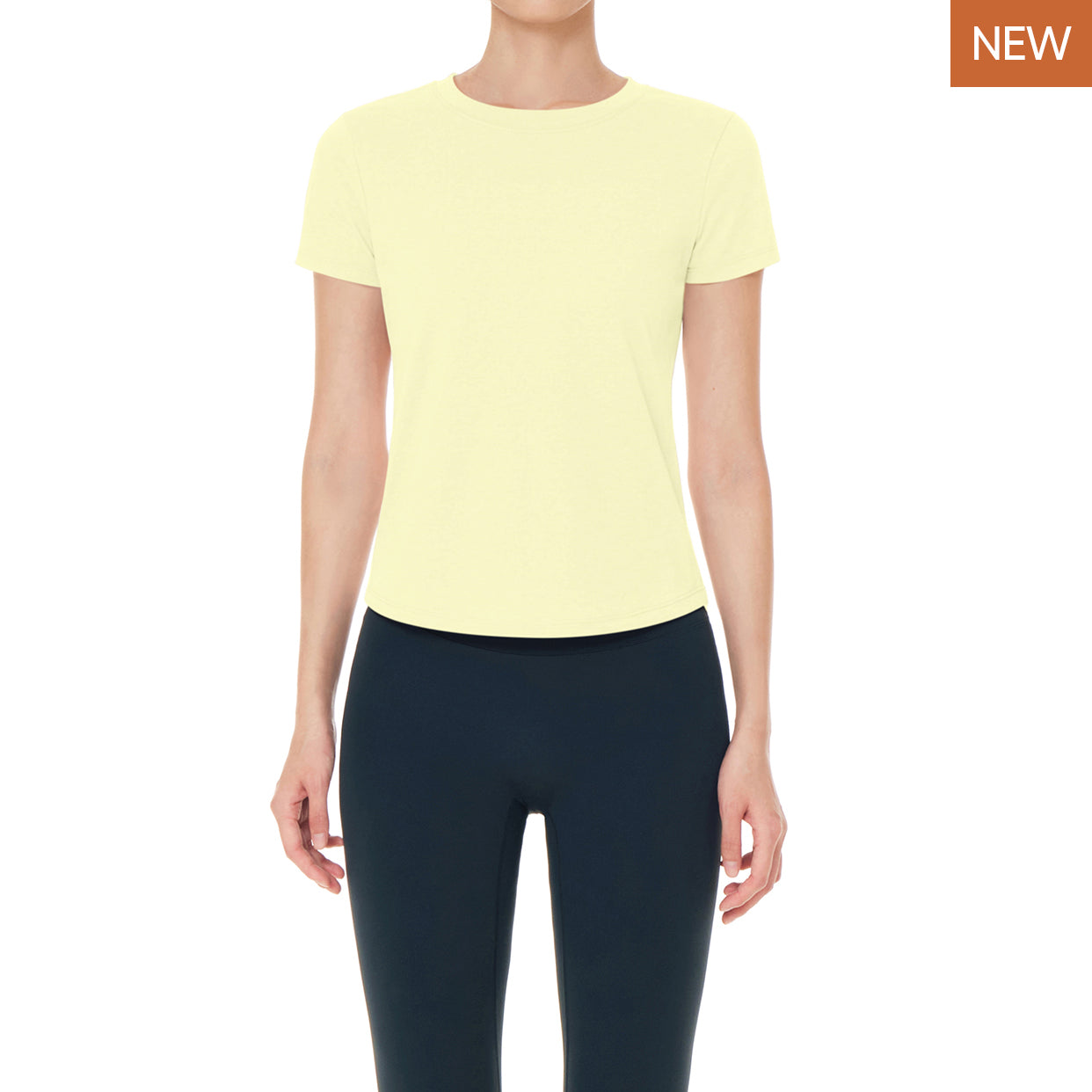 airyfit スリムフィットTシャツ (半袖)